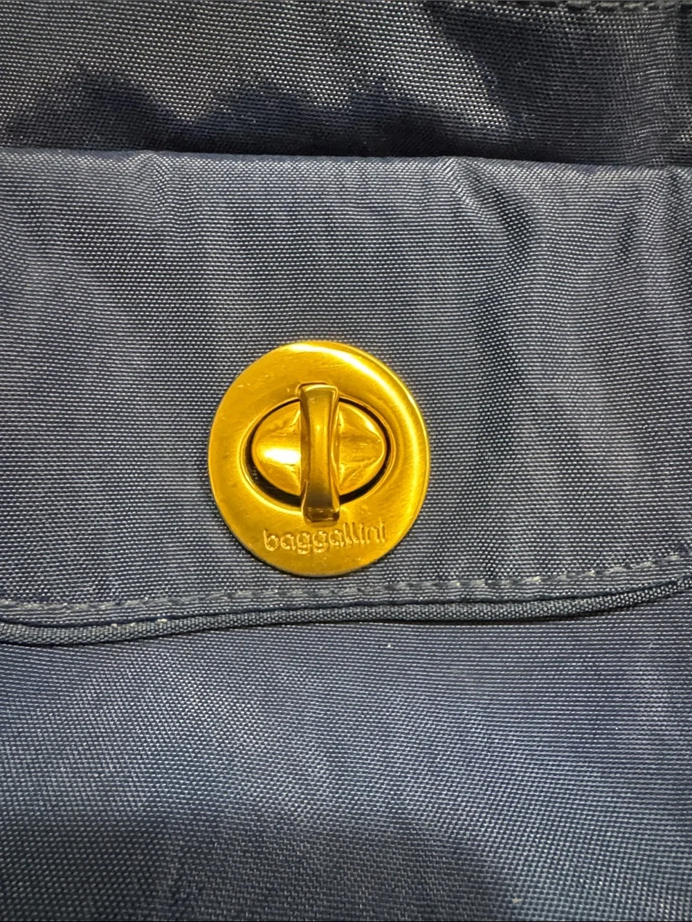 🆕 Baggallini Tulum Tote with Gold Hardware. Perfect Condition. Like New!🔥